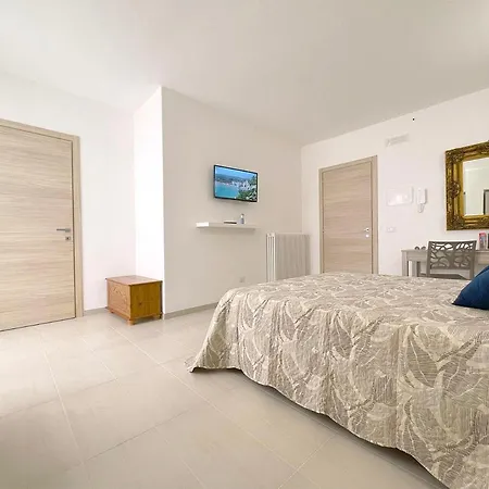 Casa Desimio Bed & Breakfast *